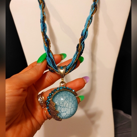 Fashion Accessories Necklace 😍 💙🎊 - Picture 4 of 6